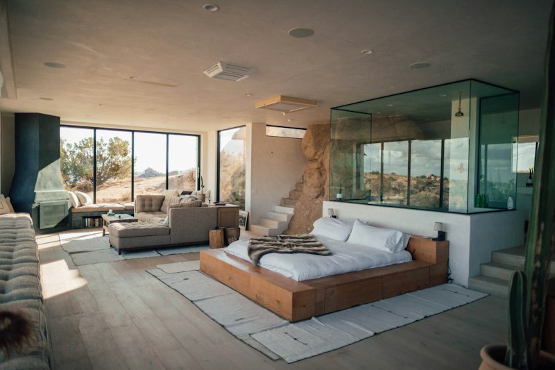 YU Deluxe King room